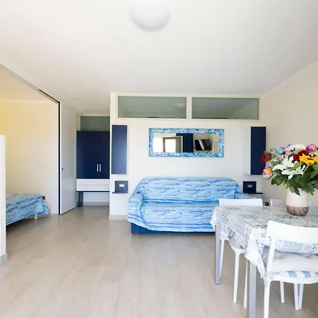 Capitorsola Nocleg ze śniadaniem 4*